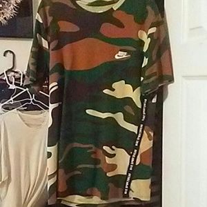 Nike sportswear camo tee